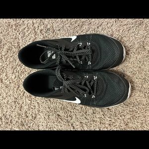 Women’s Nike tennis’s shoes